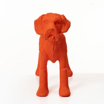 William Sweetlove, "Cloned Schnauzer with water bottle". (Orange).
