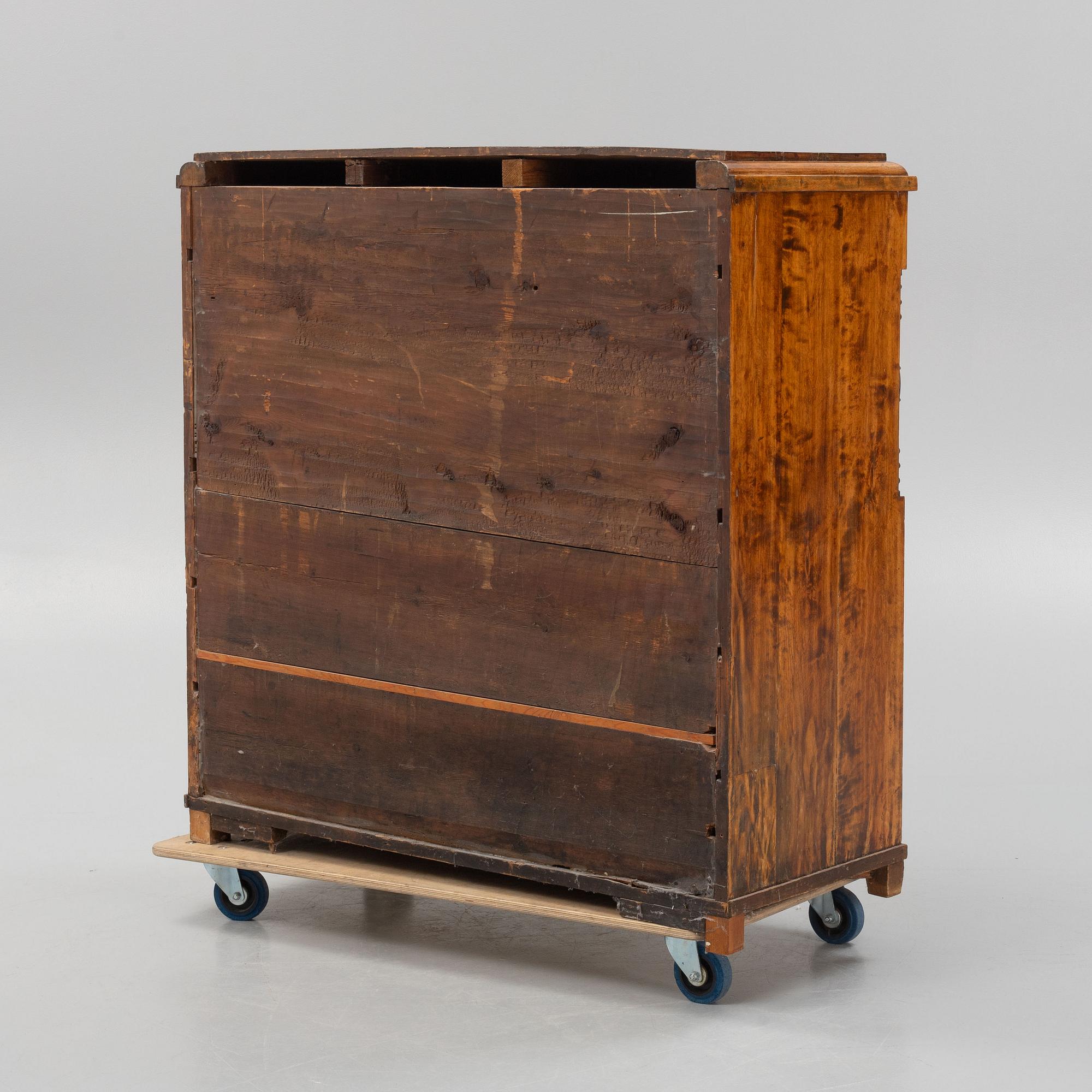 Chiffonjé, 1800-tal.