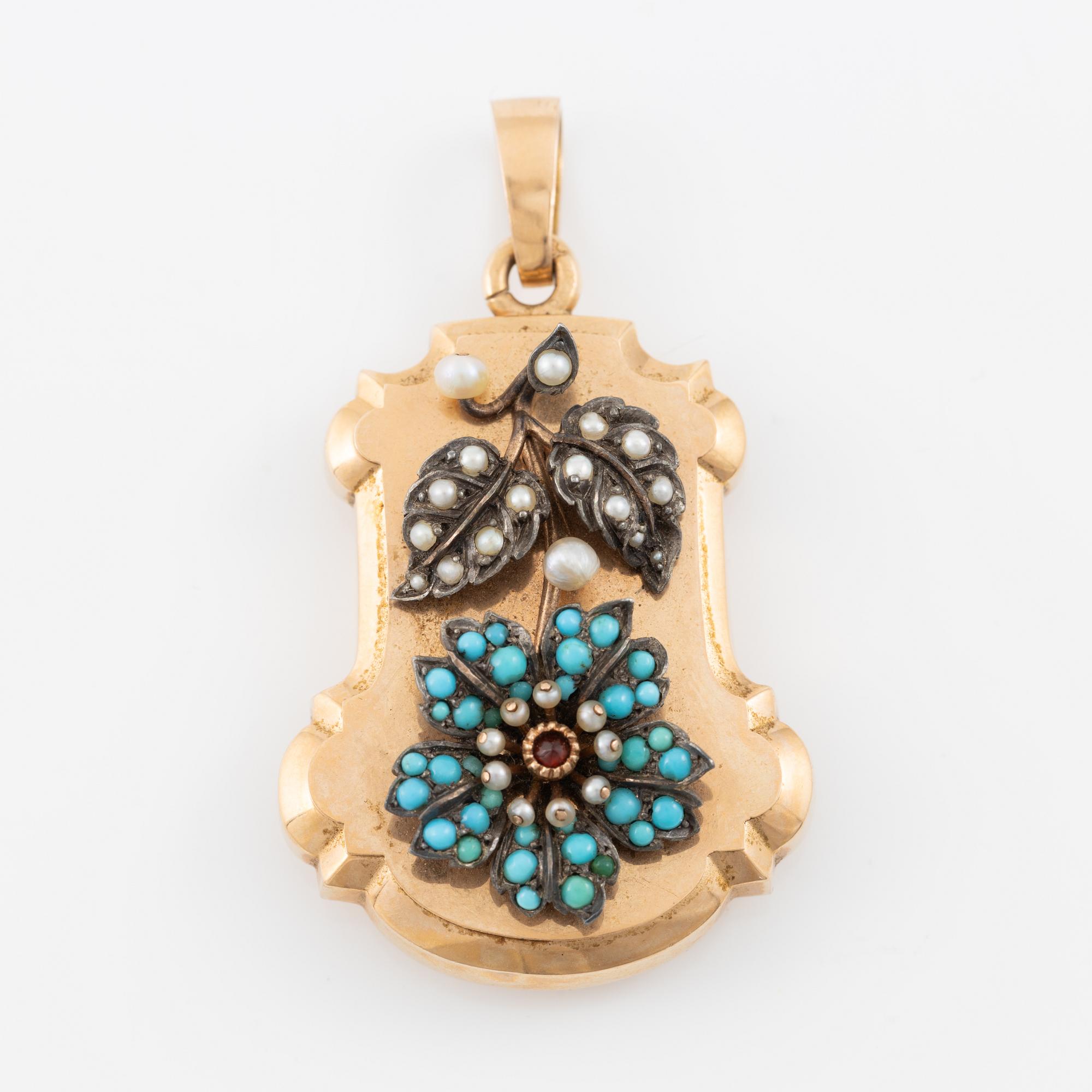 Pendant, 18K gold and silver, with turquoises and pearls. With a hidden compartment.