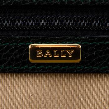 BALLY LEATHER WEEKEND BAG.