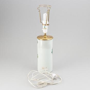 Perukvas, omgjord till bordslampa, porslin. Kina, 1900-tal.