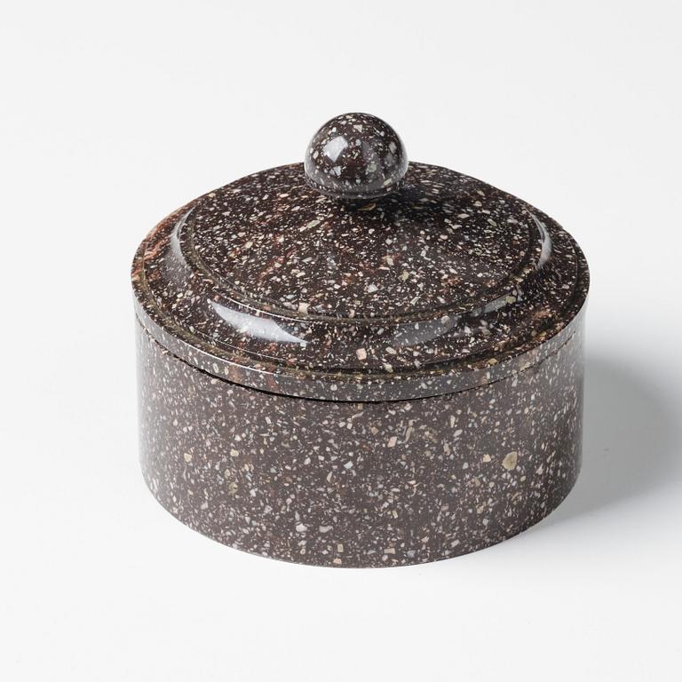 Smörask med lock, Älvdalen, 1800-talets början, Empire.