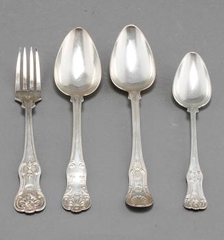 SKEDAR, 6+12+5 st, samt GAFFLAR, 3 st, silver, Sverige, 1800-tal, vikt ca 1580 g.