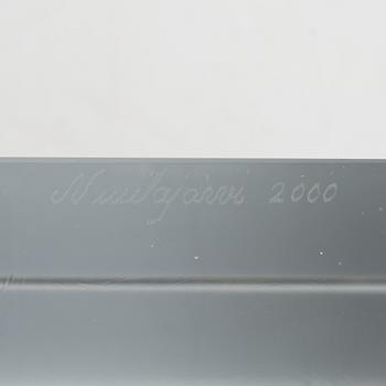 Oiva Toikka, annual glass cube 2000, signed Oiva Toikka Nuutajärvi 2000, 528/2000.