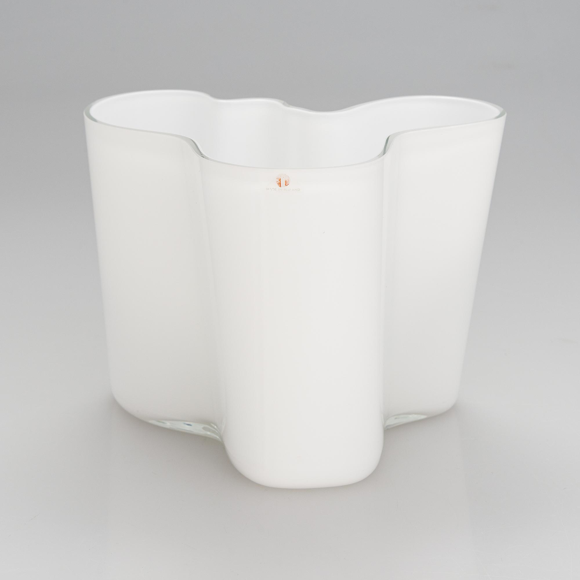 Alvar Aalto, vas 3030, signerad Alvar Aalto, Iittala.