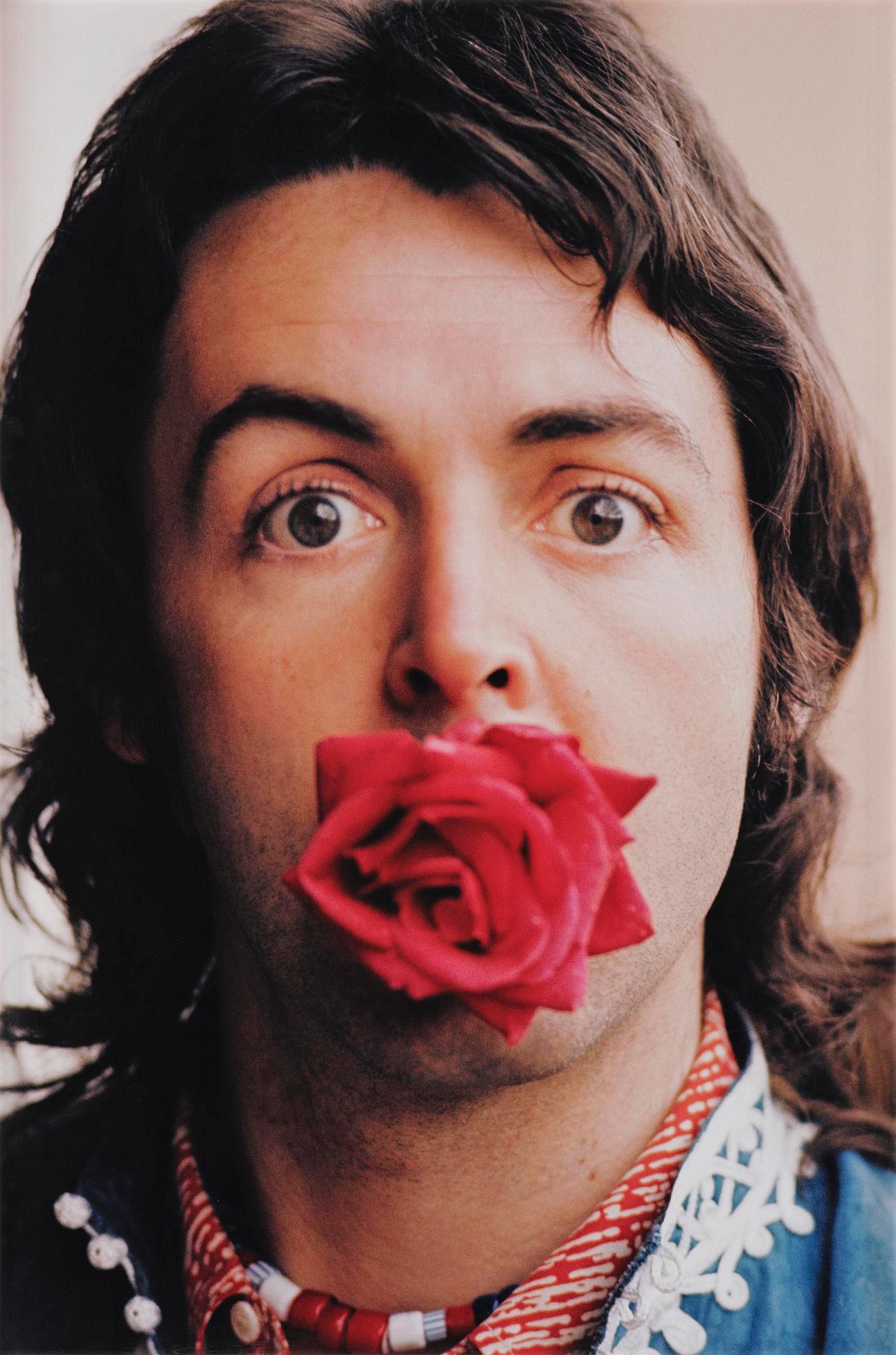 Linda McCartney, "Paul with Rose, Marrakesh, 1972"  .