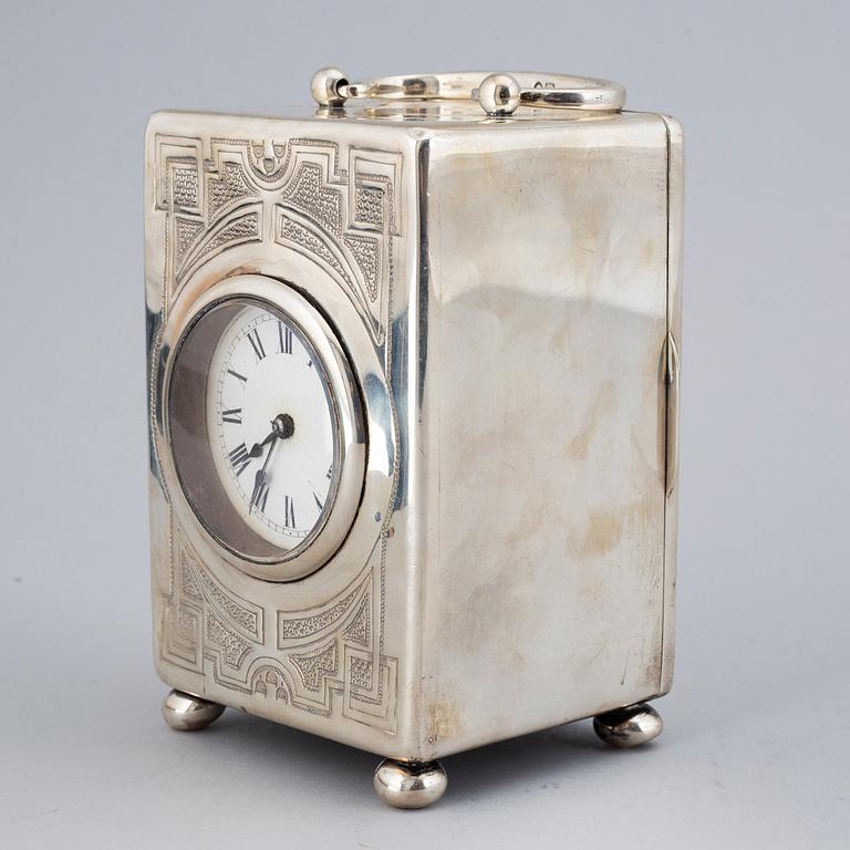 A silver carriage clock, William Comyns, London, 1903.