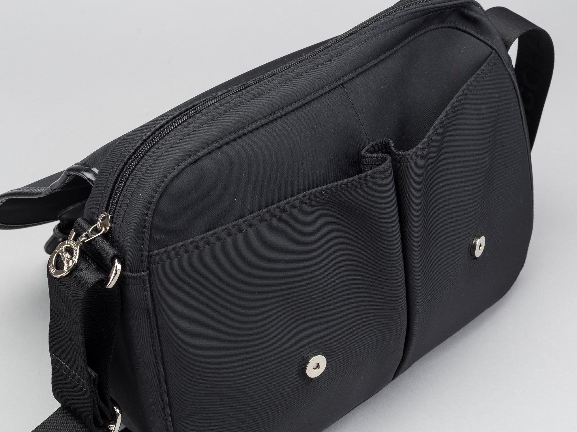 LONGCHAMP, väska samt necessär.