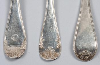 BESTICKSDELAR, 13 delar, silver, bl.a. Möllenborg, 1832. Gammal fransk modell.