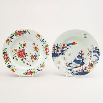 A set of six different Chinese 18/19th porcelain plates.