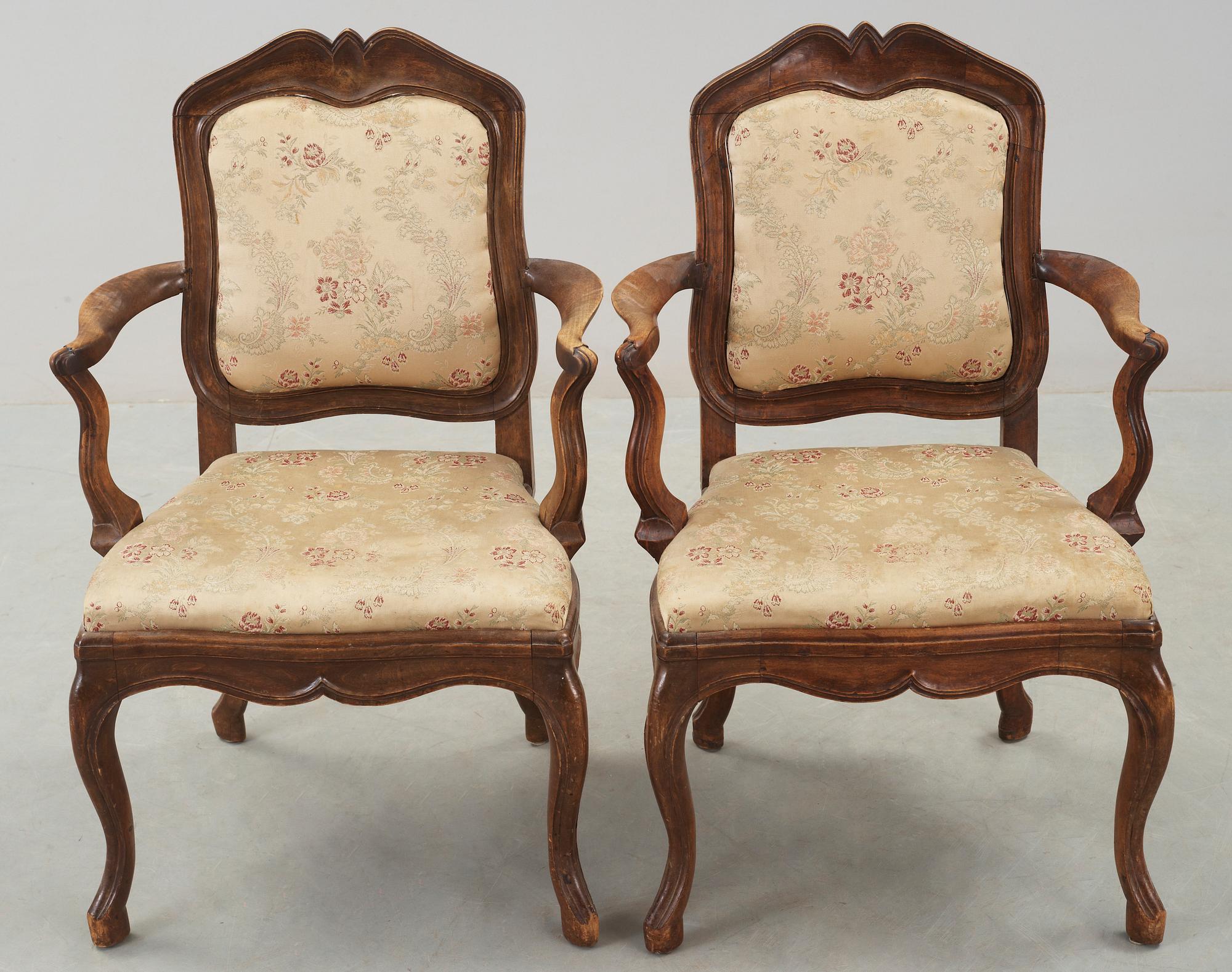 KARMSTOLAR, ett par, mahogny, Europa, nyrokoko, 1800/1900-tal.