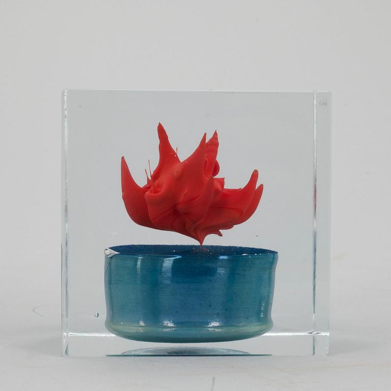 ÅRSKUB, glas, signerad Oiva Toikka, Nuutajärvi 1991, numrerad 564/2000.