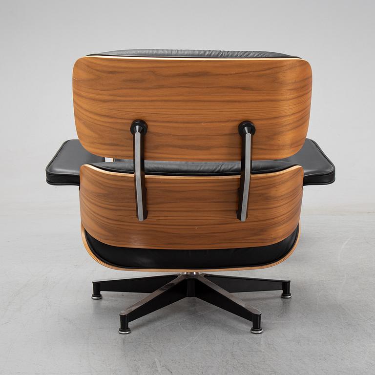 Charles and Ray Eames, a walnut 'Lounge Chair' and ottoman, Heman Miller, 2016.