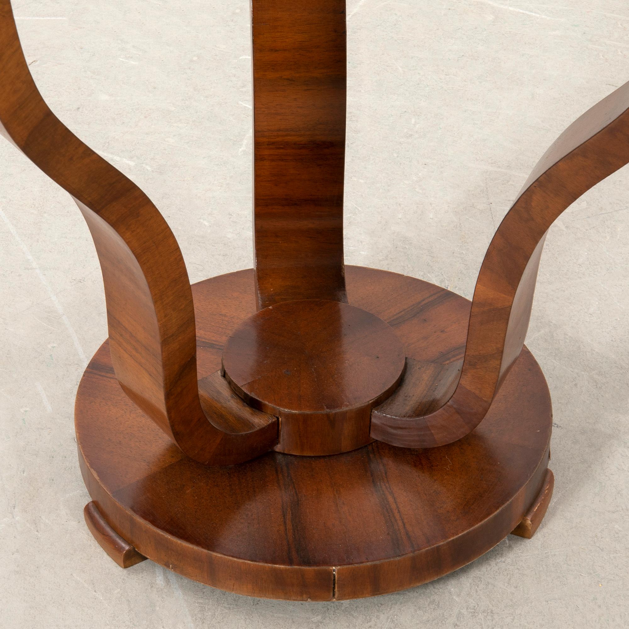 Bord Art Deco-stil 1900-tal.