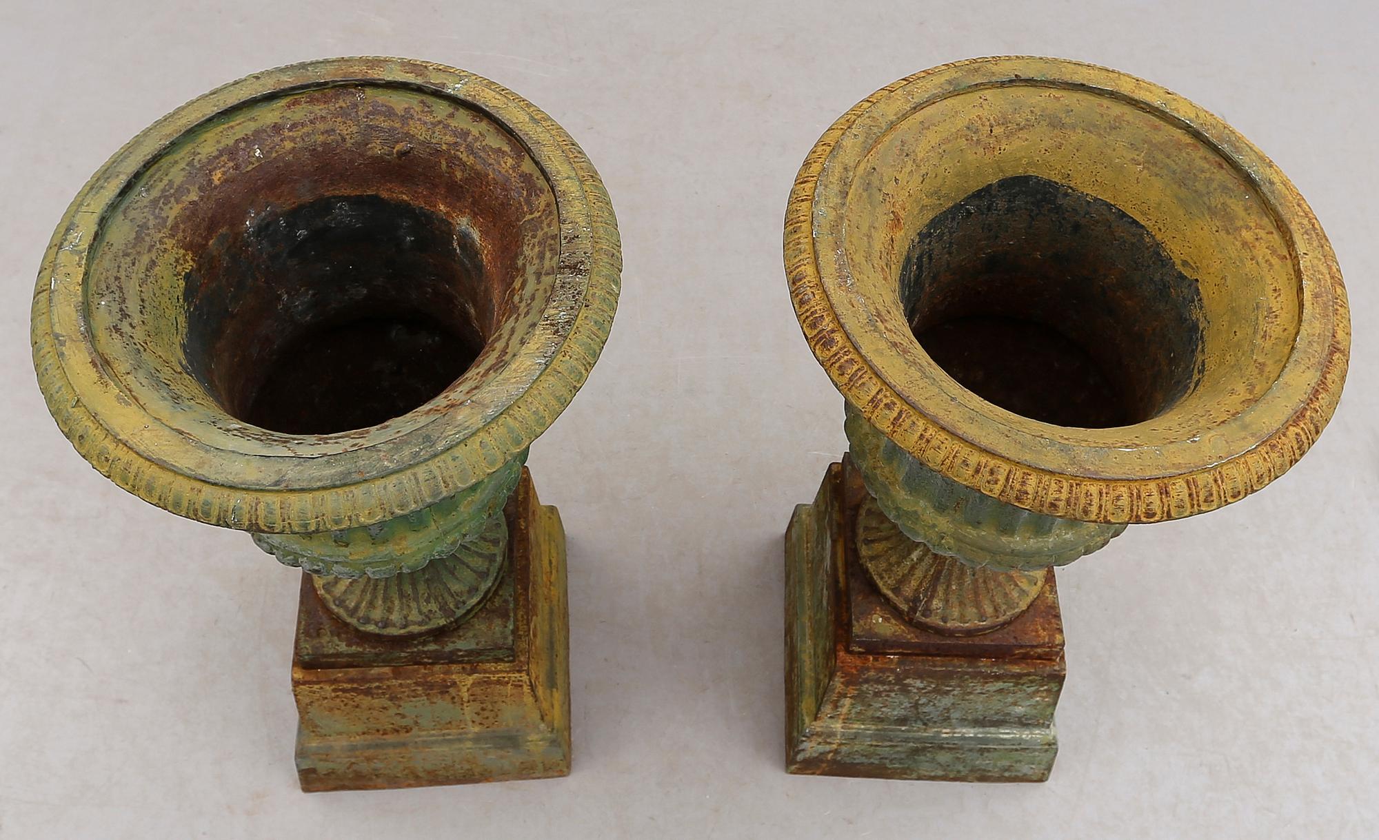 URNOR, 1 par, gjutjärn, 1900-/2000-tal.
