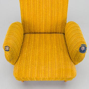 Carl Gustaf Hiort af Ornäs, A 1940s armchair for Hiort Tuote Puunveisto, Finland.