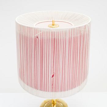 Gunilla Jung, bordslampa variation av modell 2043, Stockmann Orno 1940-talets mitt.