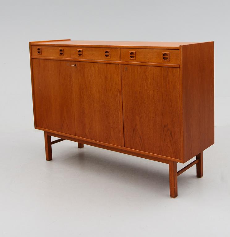 SIDEBOARD, 1900-talets andra hälft.