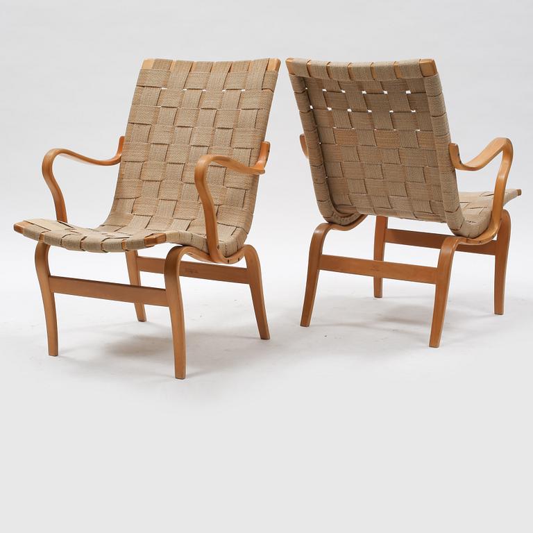 KARMSTOLAR, ett par, "Eva", Bruno Mathsson, Firma Karl Mathsson, Värnamo, 1976.