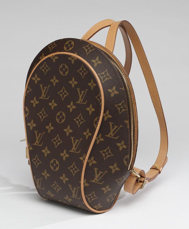 RYGGSÄCK, Louis Vuitton.