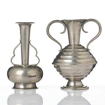 Sylvia Stave, vaser, två stycken, C.G. Hallberg, Stockholm, 1931-37.