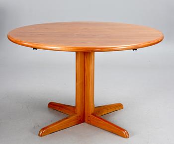 BORD MED STOLAR, 1+8. Troeds design Nils Jonsson för "Bra bohag" 1960-tal.