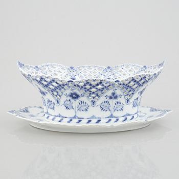 A 'Blue Fluted Full Lace' / 'Musselmalet' Fruit Bowl and Stand, Royal Copenhagen, model number 1059 and 1060, 1898-1923.
