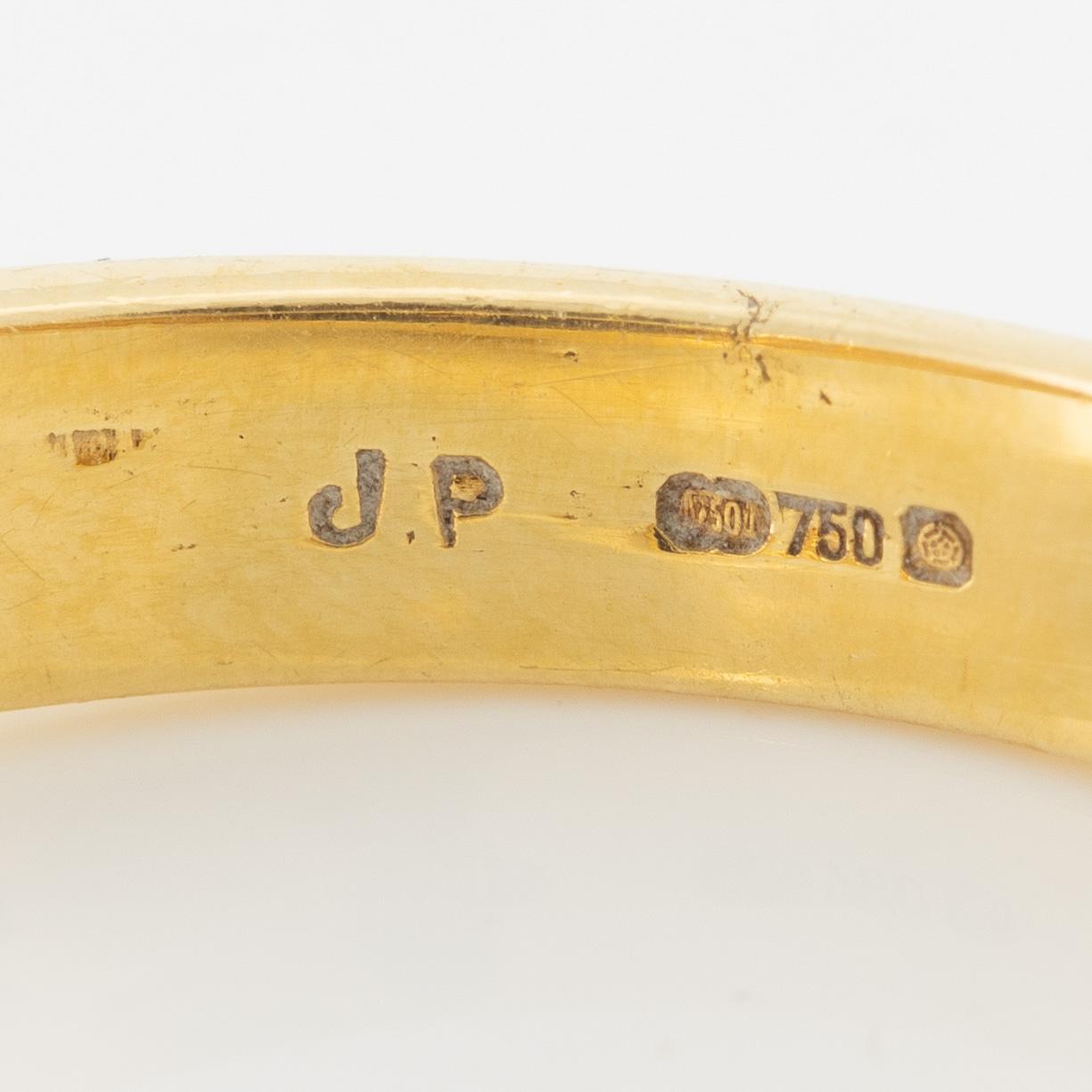 Ring, Imperial Eagle, 18K gold with lapis lazuli. Igor Carl