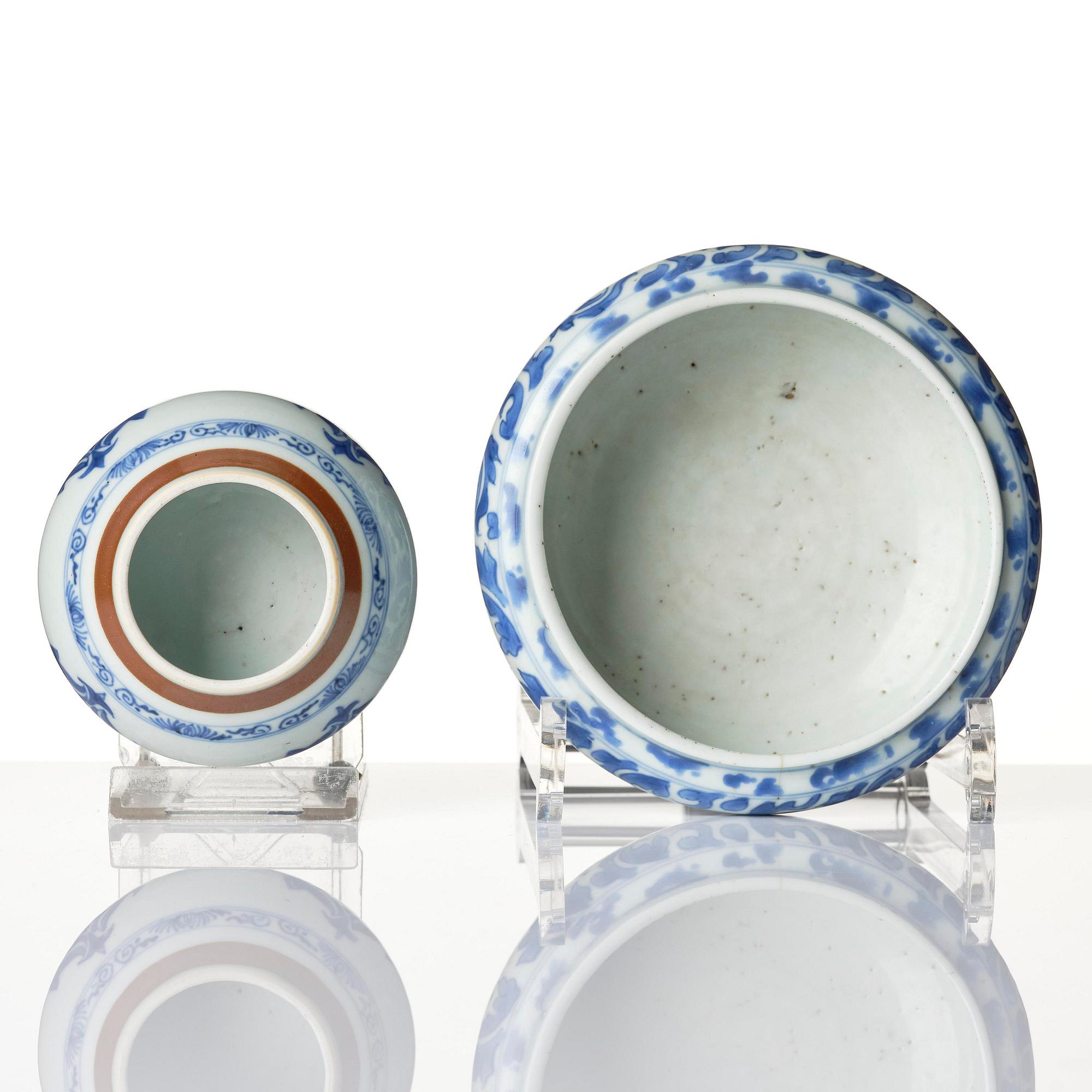 Two blue and white brush washers, Qing dynasty, Kangxi (1662-1722).