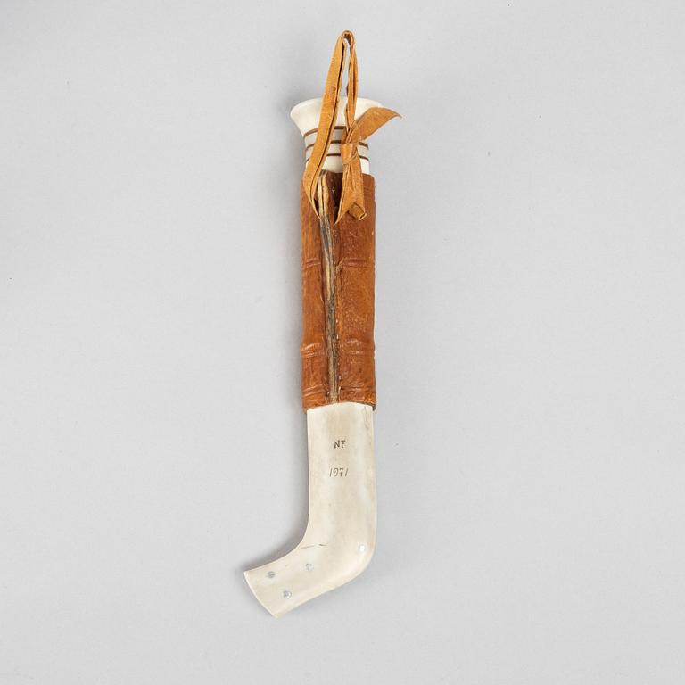 Nikolaus Fankki, a reindeer horn knife, signed and dated. 1971.