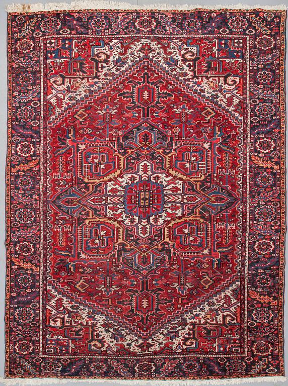 MATTA, old, Heris, ca 350 x 263 cm.