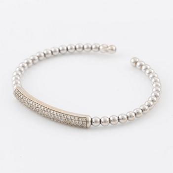 Bracelet, Poniros, 18K white gold with brilliant-cut diamonds.