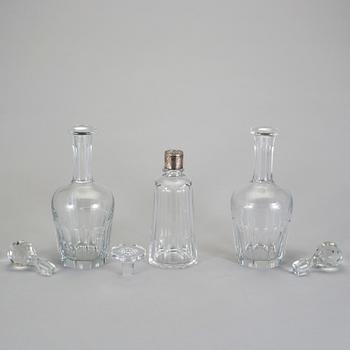 KARAFFER, 3 stycken, glas, 1900-talets första hälft.