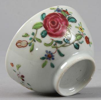 KOPPAR, 8 st, porslin, Kina samt Japan, 1700/1900-tal.