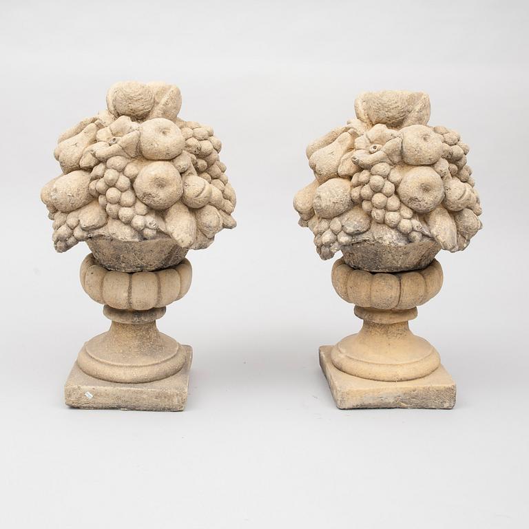 PUUTARHAKORISTEITA, pari, kivimassaa, 1900-luvun loppu.