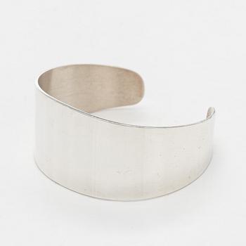 Pekka Piekäinen, necklace, bracelet and brooch, silver, Platinoro, Turku 2000 - 2009.