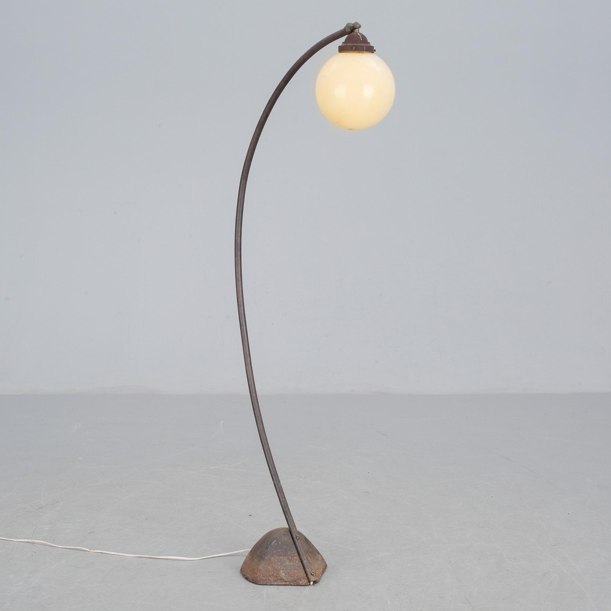 GOLVLAMPA, art déco, 1900-talets första hälft.