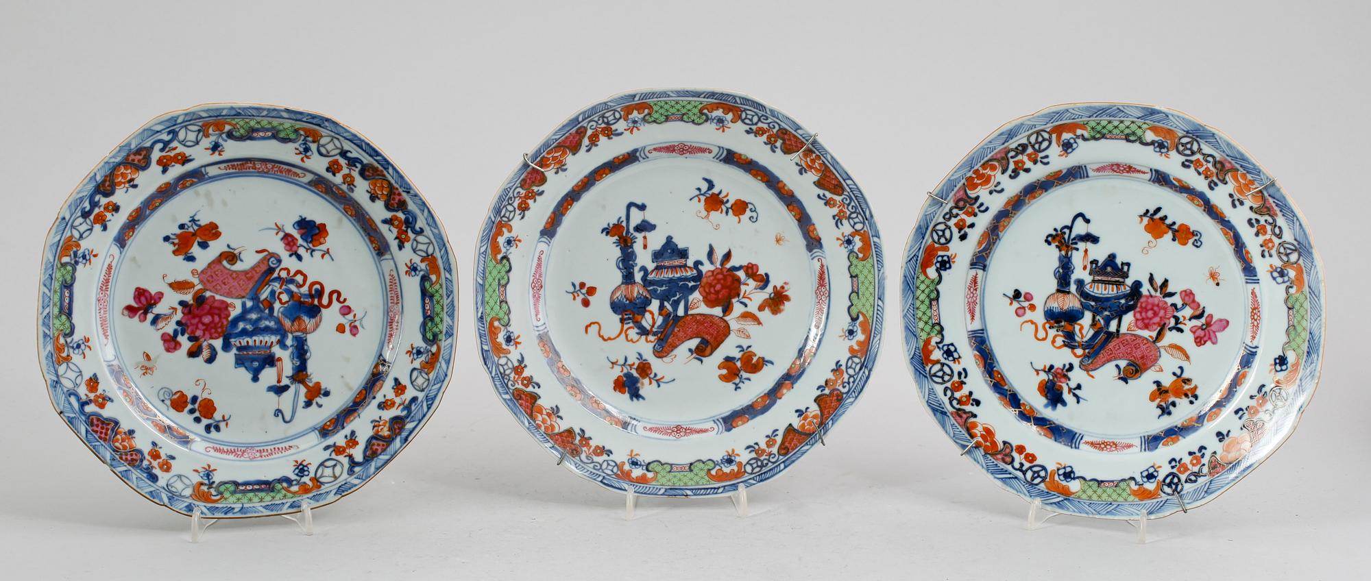 TALLRIKAR, 3 st, Kina, 1700-tal.