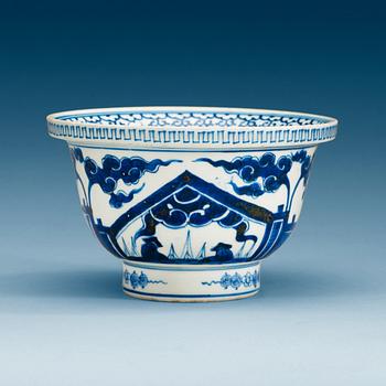 A blue and white bowl, Qing dynasty.