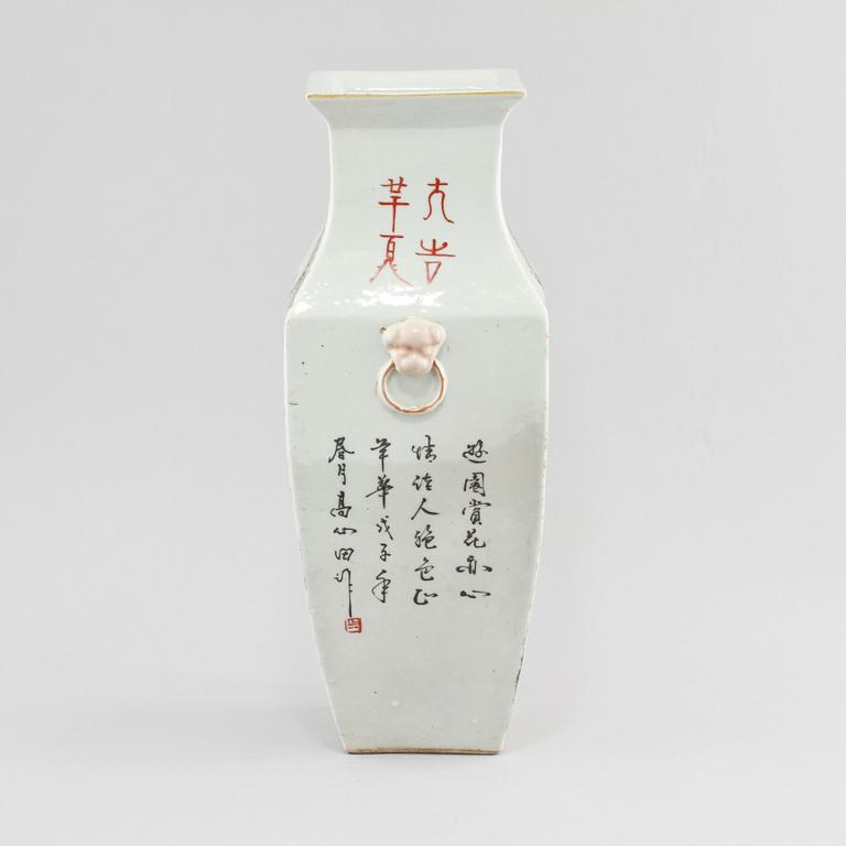 VAS, porslin, Kina, sent 1800-tal.