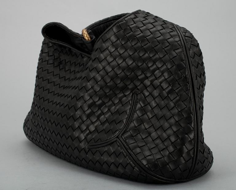 VÄSKA, Bottega Veneta.