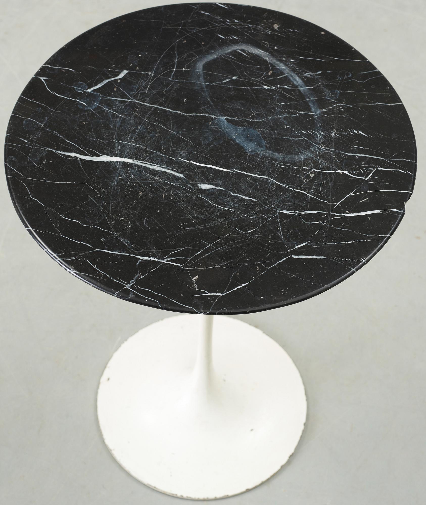 SOFFBORD, "Tulip", Eero Saarinen, Knoll International.
