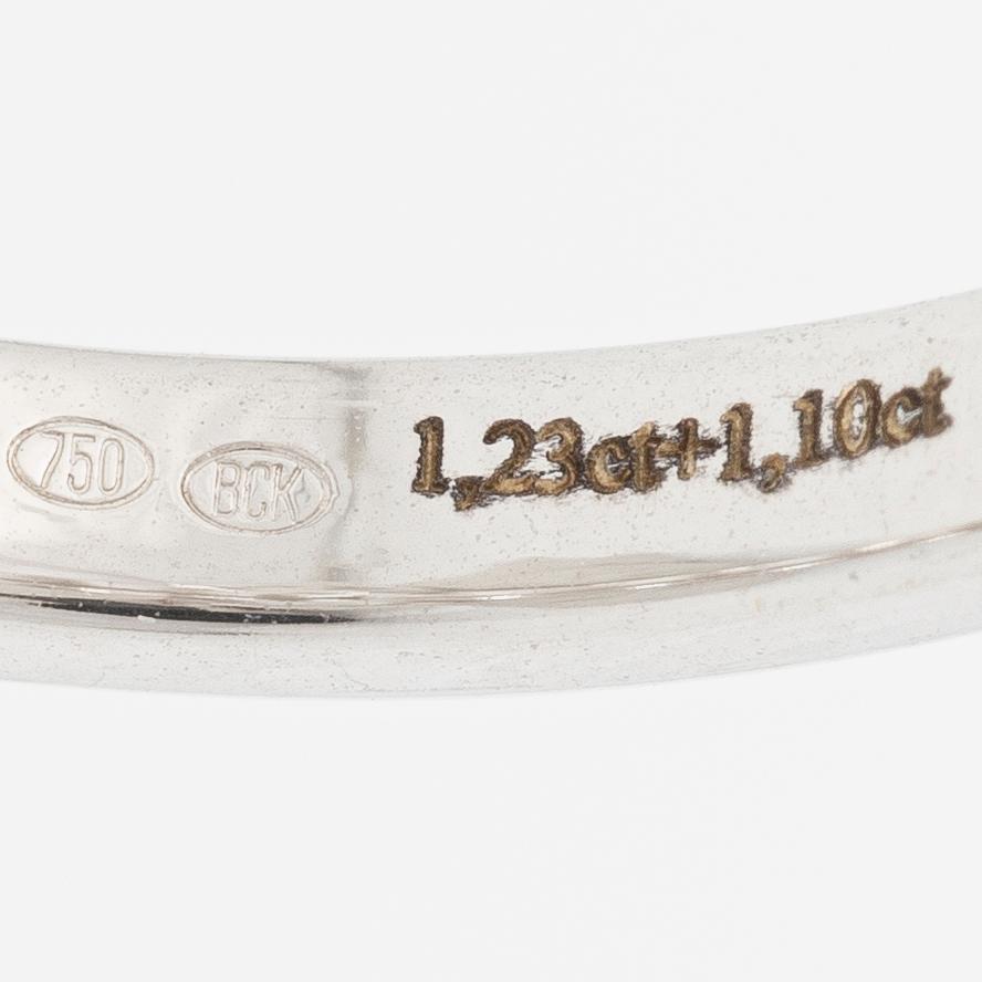 Ring 18K vitguld med briljantslipade diamanter medföljande IGI report.