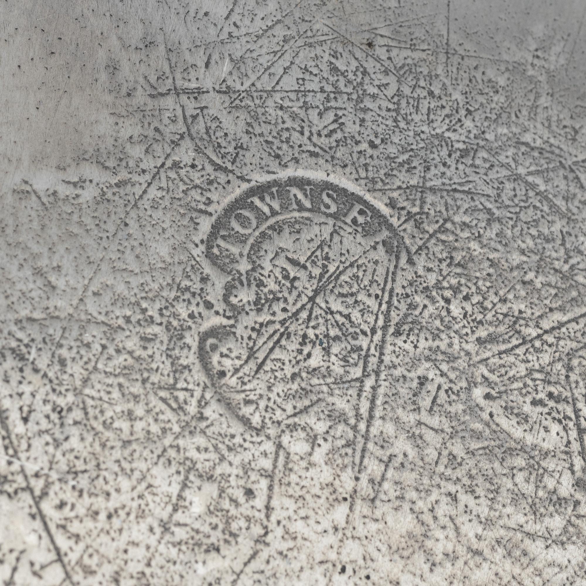 Fat, tallrikar 7 st, skålar 3 st, tenn, mestadels England, 17/1800-tal.