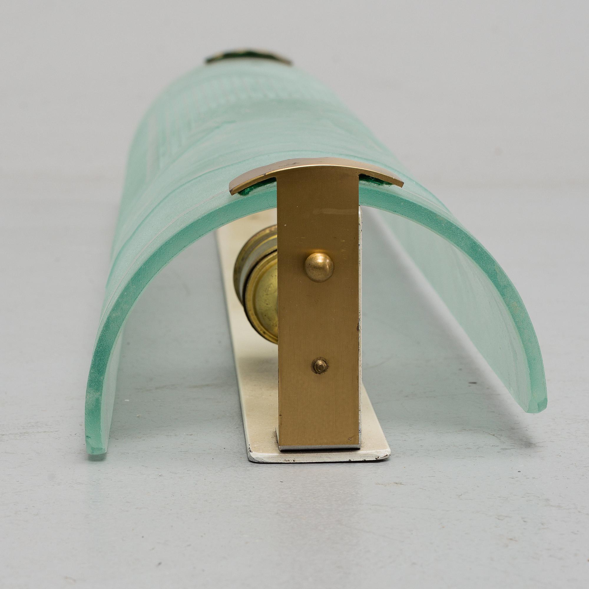 A 1930/40's wall light from Glössner & CO, signed.