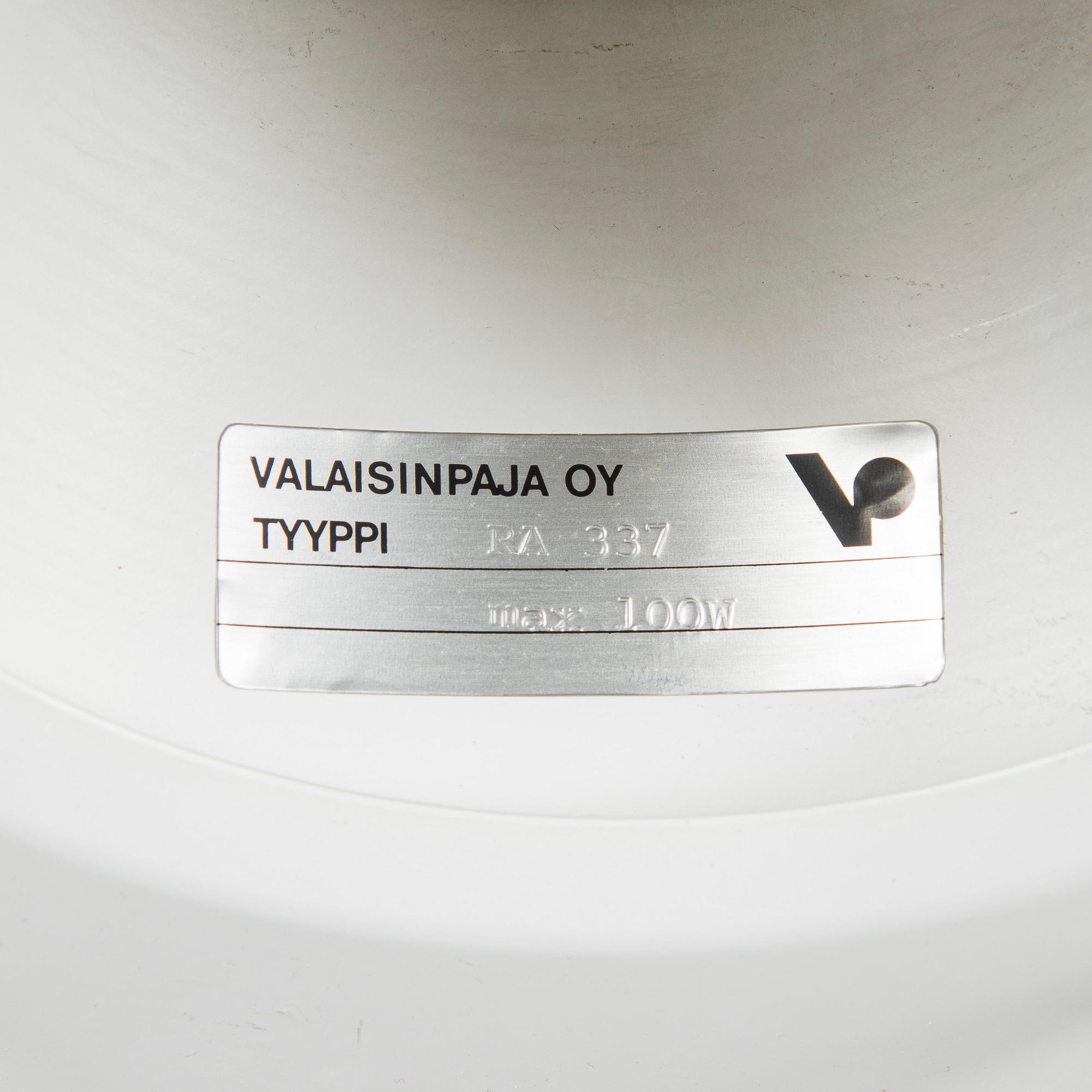 Alvar Aalto, kattovalaisin, malli A 337, "Lentävä lautanen", Valaisinpaja Oy.