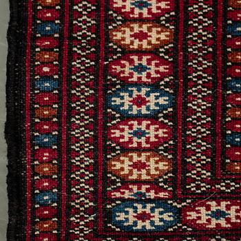 MATTA, semiantik Turkmen/Tekke. Ca 200x132 cm.