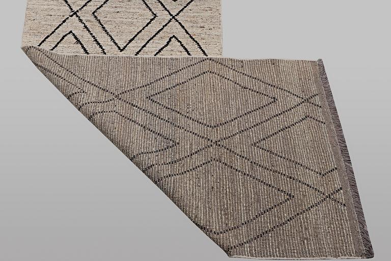 Gallerimatta, Marocko, Berber, ca 475 x 100 cm.