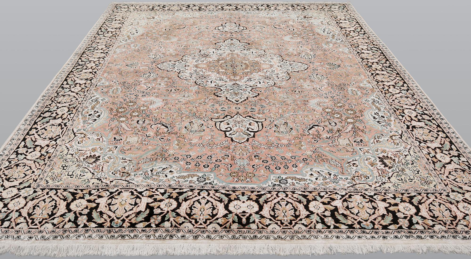 Matta, Silke Kashmir, ca 332 x 241 cm.