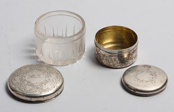 TOILETTDOSOR, 2 st, glas, silver, bla Gustaf Dahlgren, Malmö 1860.